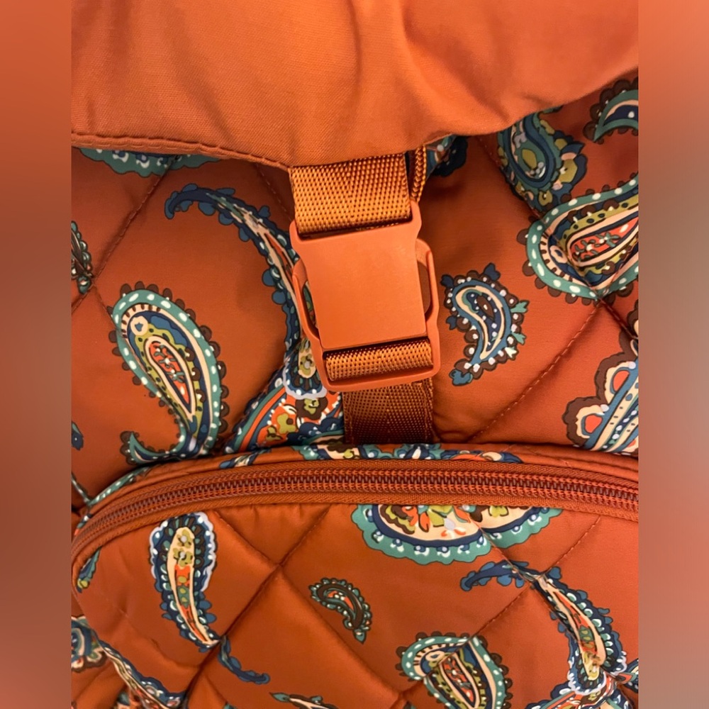 NWT Vera Bradley Essential Rucksack Backpack in Manor Paisley - Picture 3 of 7